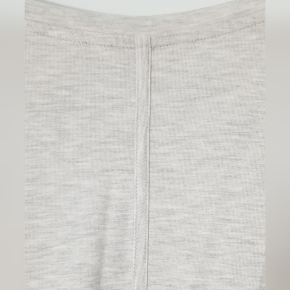 Athleta Oversized Large Long Sleeved Loungewear Top. Assymetrical Hemline. Soft! - Picture 7 of 7